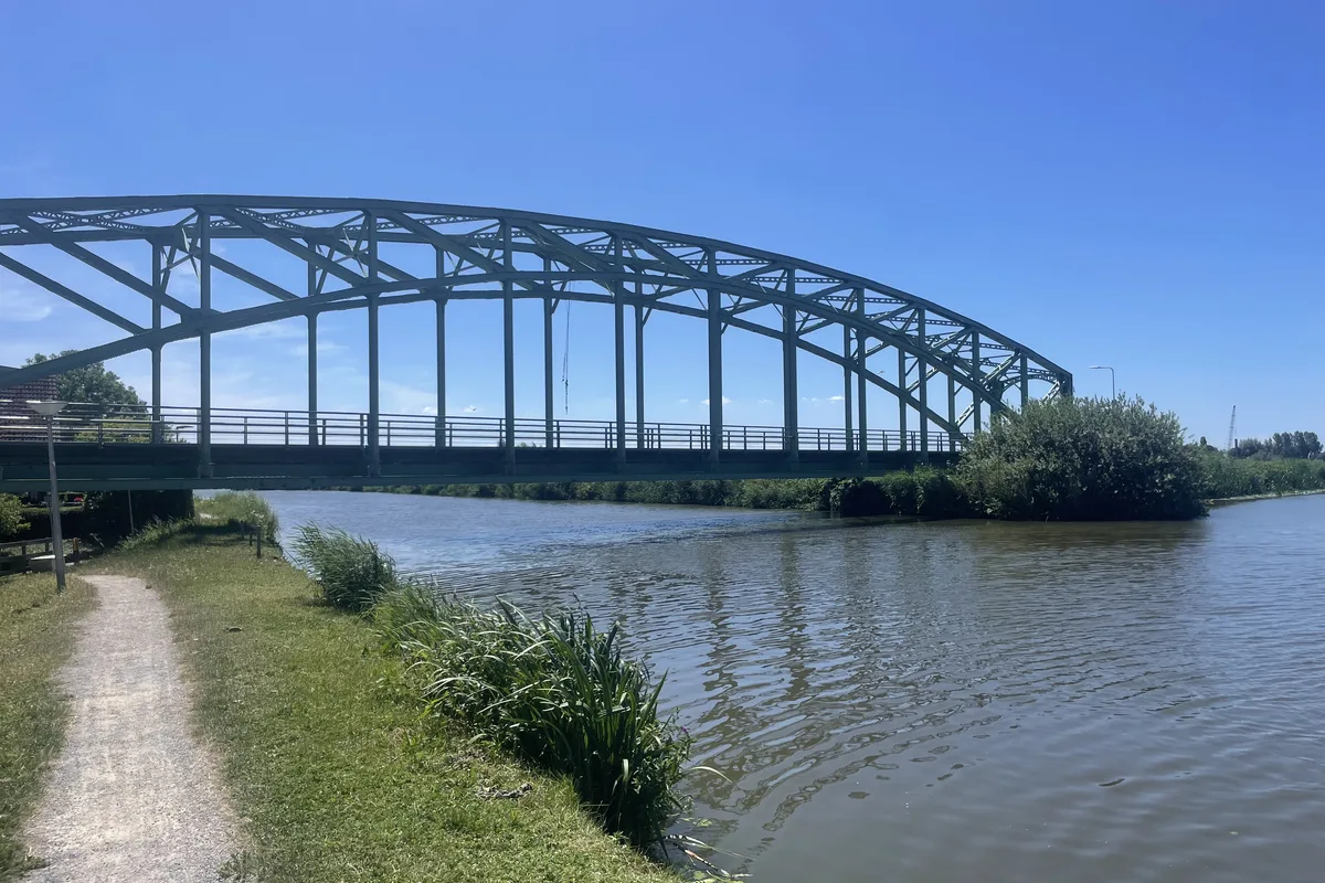 De brug waar we veel overheen zijn gelopen, de brug bij Schipluiden (29-06-2026)